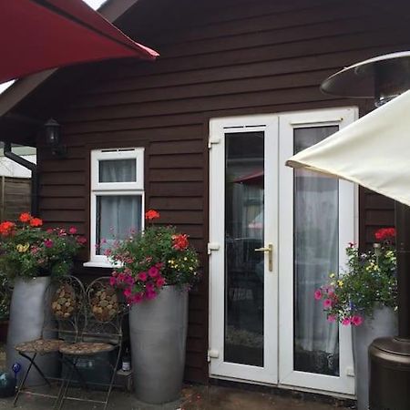Ferienwohnung In The Heart Of Chichester Exterior foto