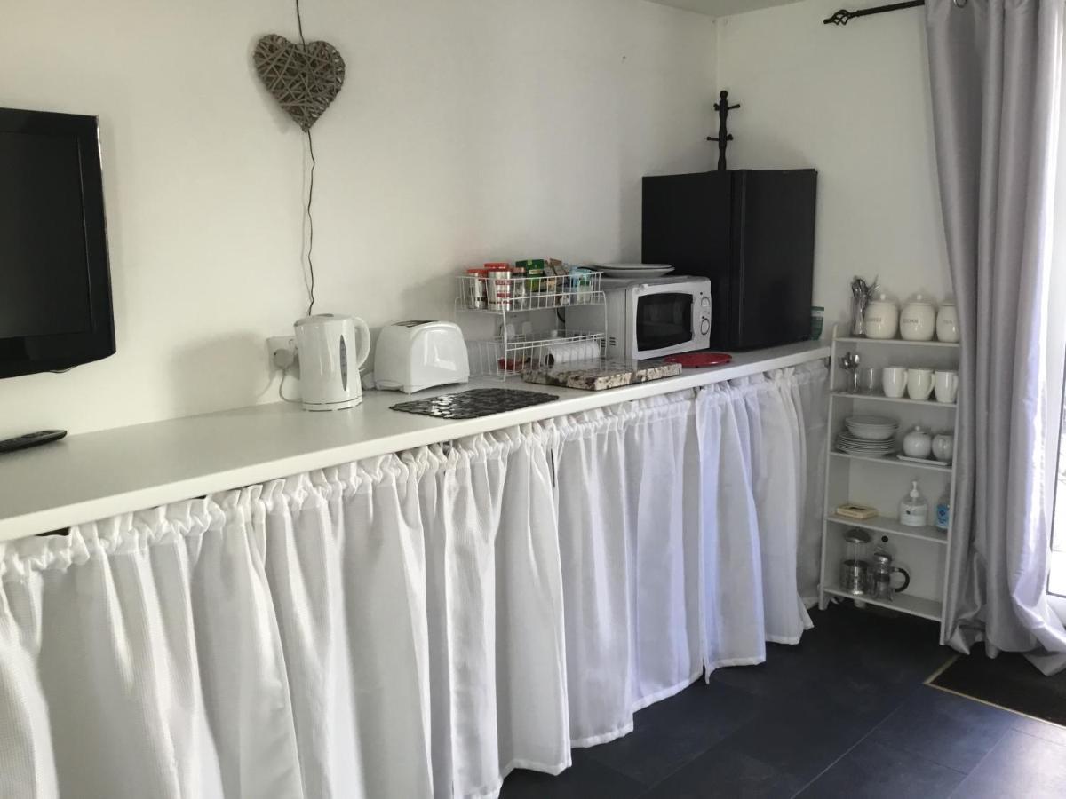 Ferienwohnung In The Heart Of Chichester Exterior foto